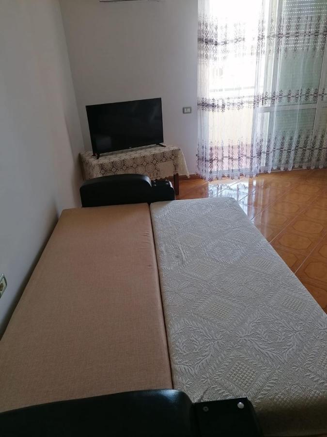 Appartamento Incantevole Con Posto Auto Privato Vlorë Εξωτερικό φωτογραφία
