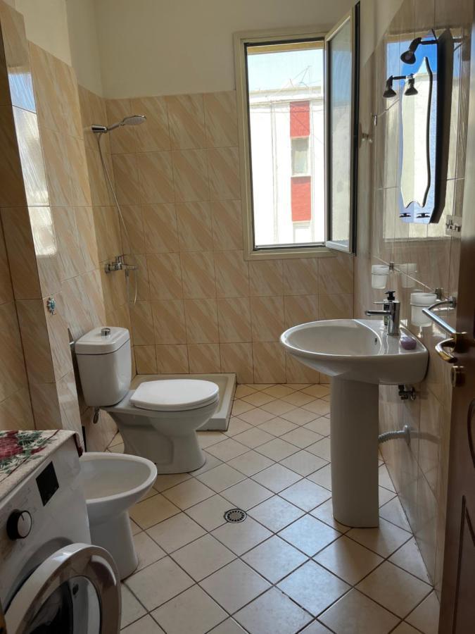 Appartamento Incantevole Con Posto Auto Privato Vlorë Εξωτερικό φωτογραφία