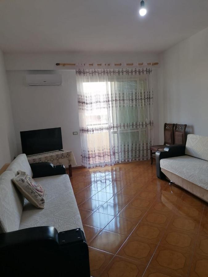 Appartamento Incantevole Con Posto Auto Privato Vlorë Εξωτερικό φωτογραφία