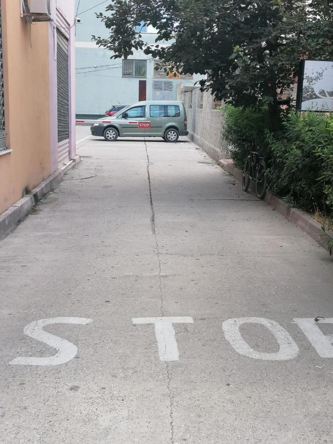 Appartamento Incantevole Con Posto Auto Privato Vlorë Εξωτερικό φωτογραφία